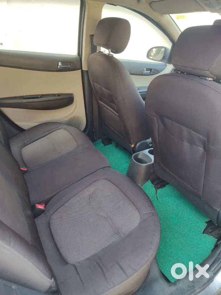 Hyundai I20 2014 Sports Diesel 2nd Owner