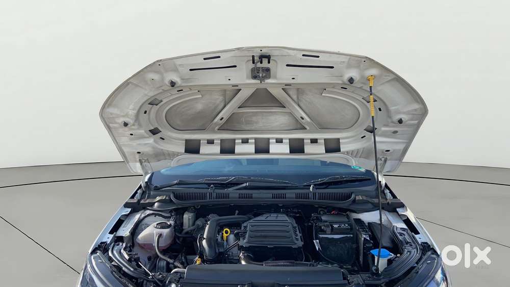 Skoda Slavia 1.0 Tsi Style At, 2023, Petrol