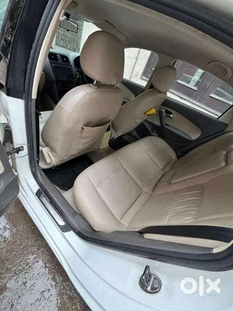 Fully Loaded Car With Aloe Base Tube Led Lamp Ambience Light