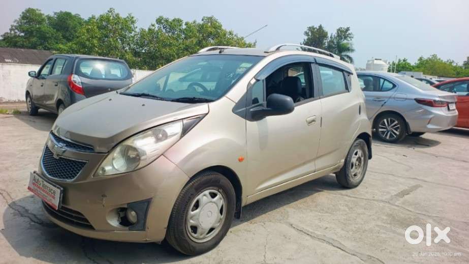 Chevrolet Beat, 2010, Petrol
