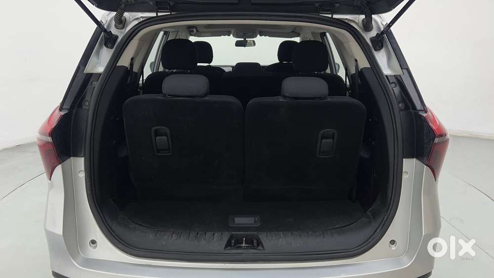 Mahindra Xuv700 2.2 Ax 5 Diesel At 7 Str, 2024, Diesel