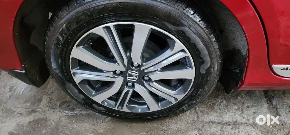 Honda Amaze 2nd Gen 2025 Petrol 13500 Km Driven