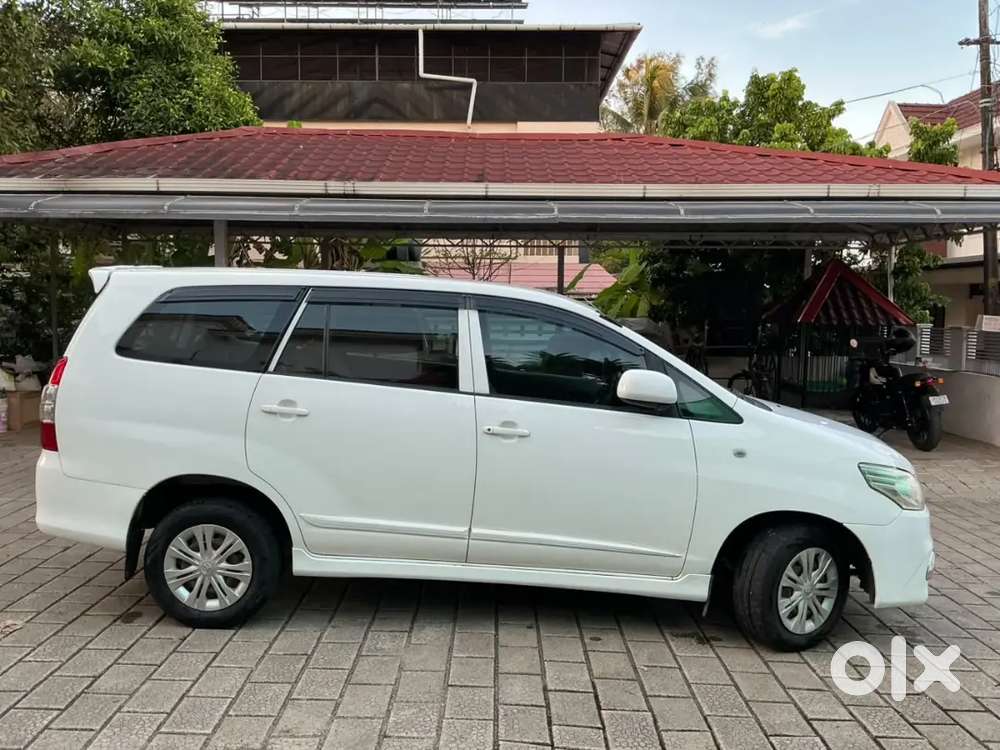 Toyota Innova G2 Diesel 2015