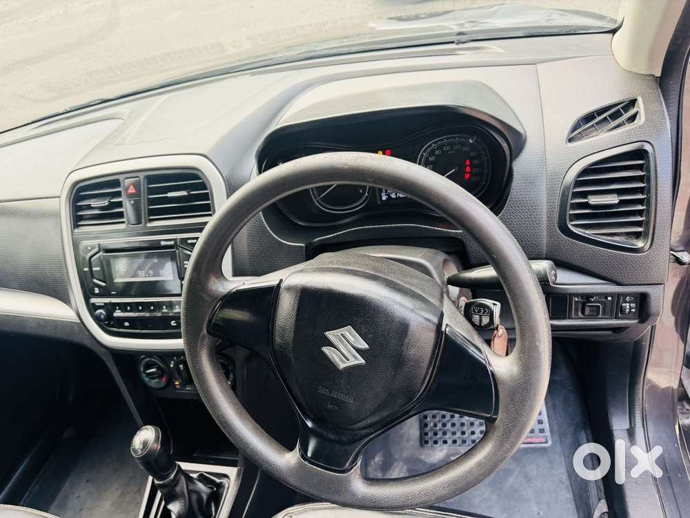 Maruti Suzuki Brezza 1.5 Lxi Smart Hybrid, 2021, Petrol
