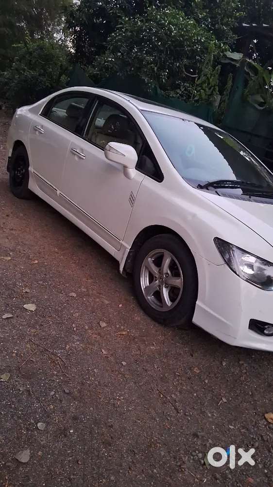 Civic Superb 2011 Pure Petrol