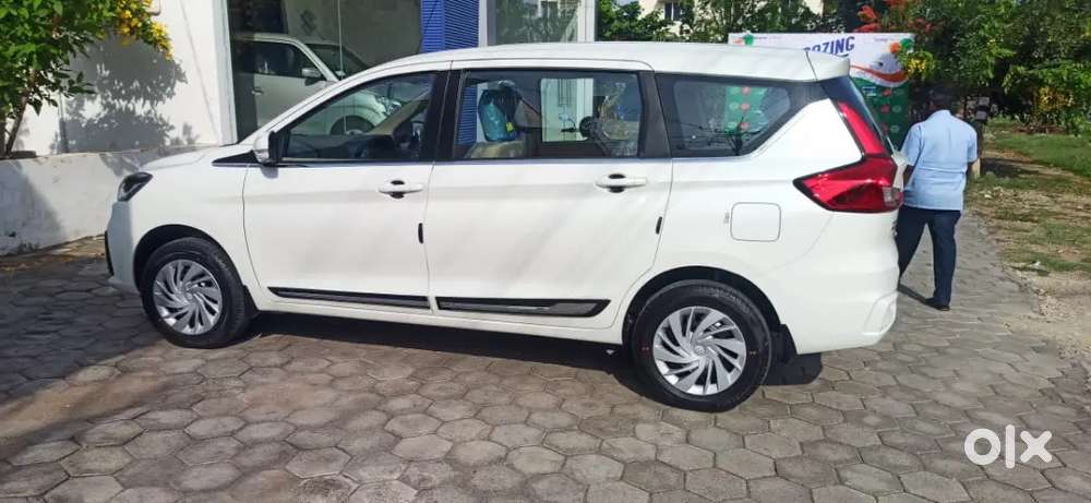 Maruti Suzuki Ertiga 2026 1st