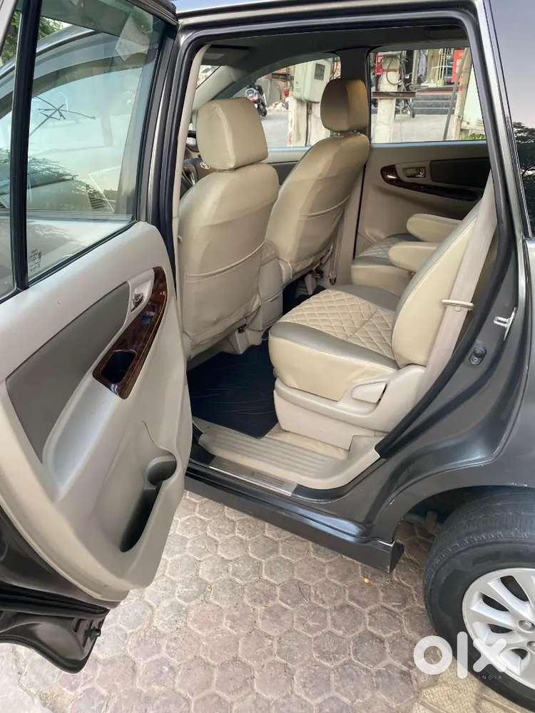 Toyota Innova 2013 Diesel Well Maintained