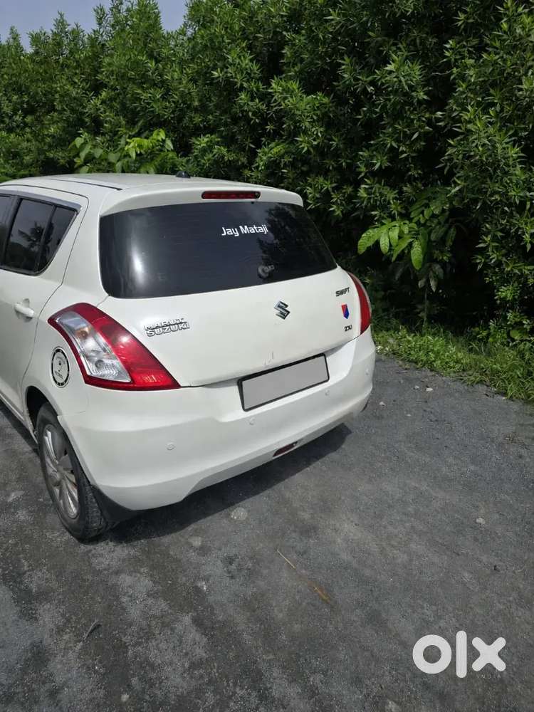 Maruti Suzuki Swift 2014 Petrol / Cng