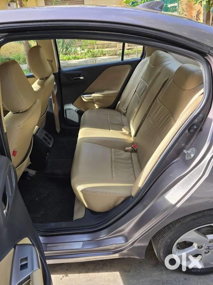 Honda City 1.5 V 4th Gen I-vtec Mt, 2016, Petrol