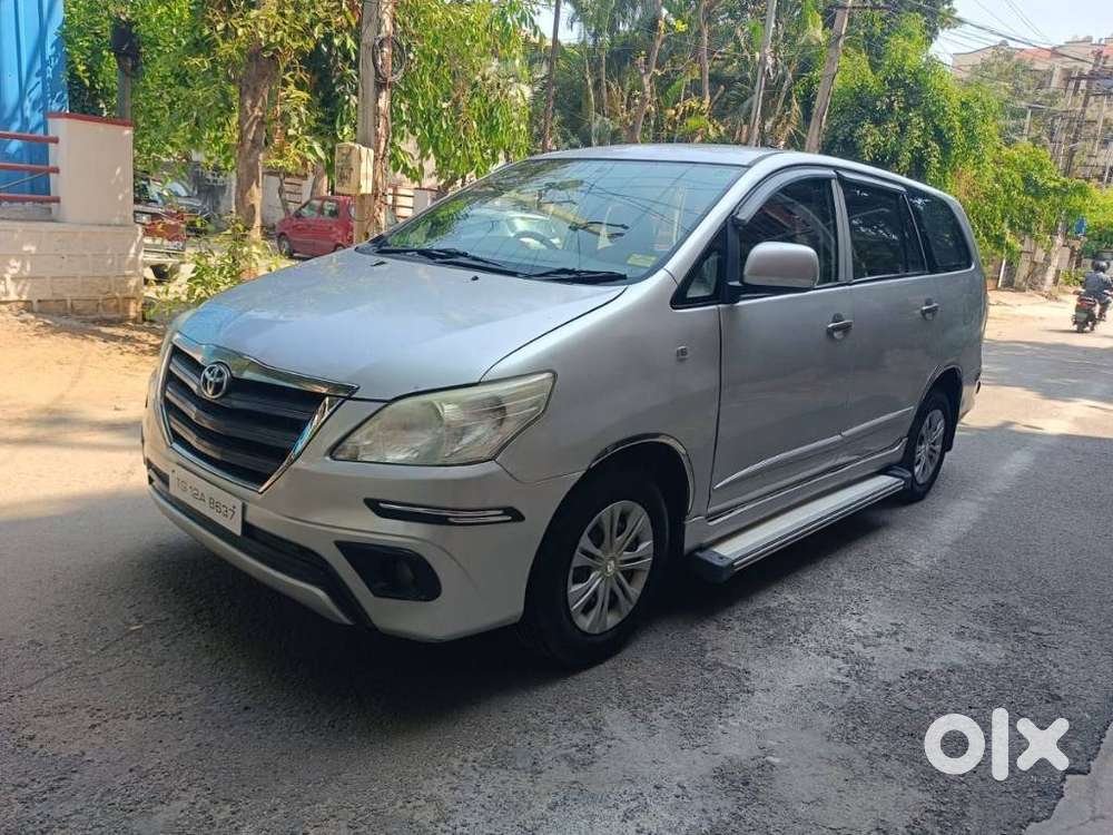Toyota Innova [2013-2016] 2.5 G4 8 Str, 2014, Diesel