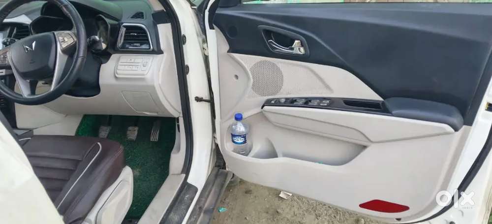 Car, Mahindra, Xuv, Mahindra Xuv , Mahindra Xuv300 9/2022 Petrol