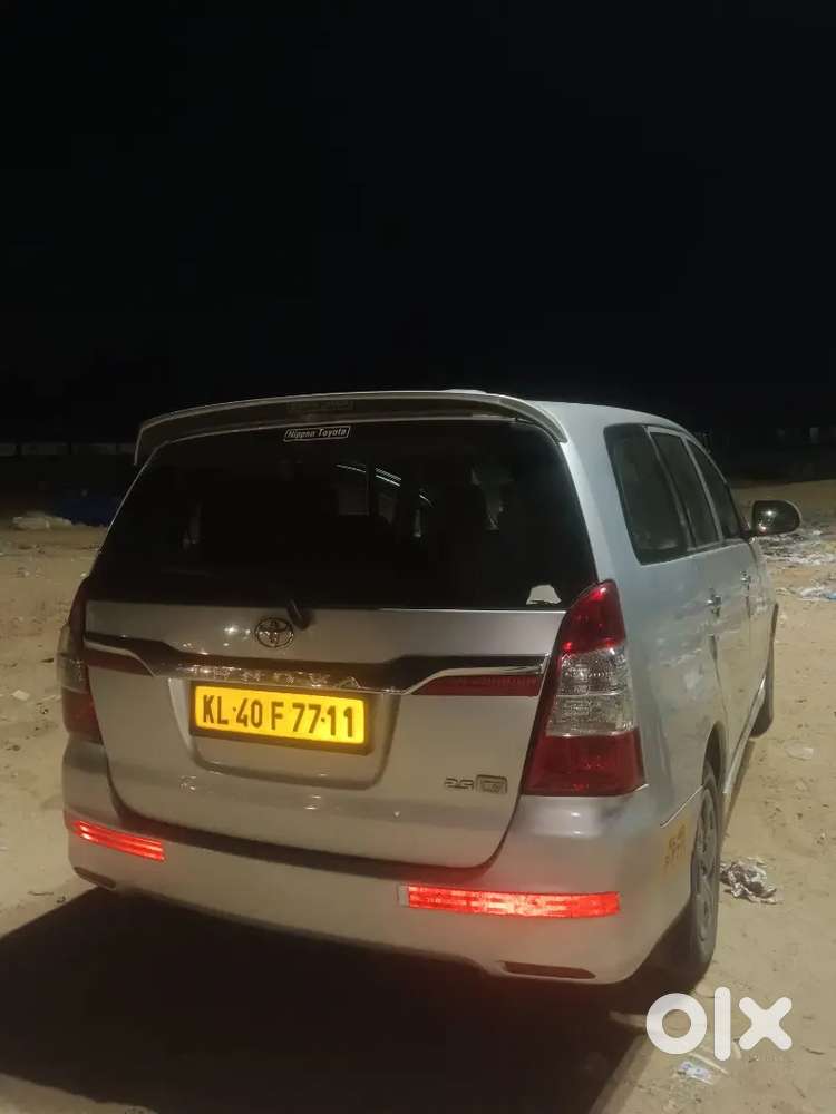 Toyota Innova 2012 Diesel 300000 Km Driven