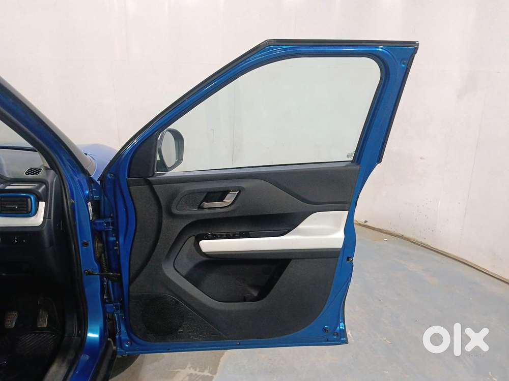 Tata Punch 1.2 Revotron Creative Dual Tone, 2021, Petrol