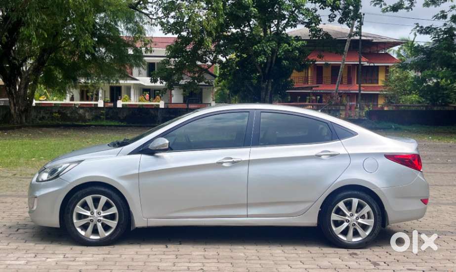 Hyundai Fluidic Verna 1.6 Vtvt S (o) Automatic, 2011, Petrol