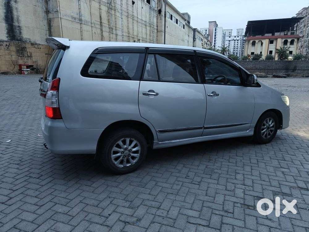 Toyota Innova 2.5 V 8 Str, 2013, Diesel