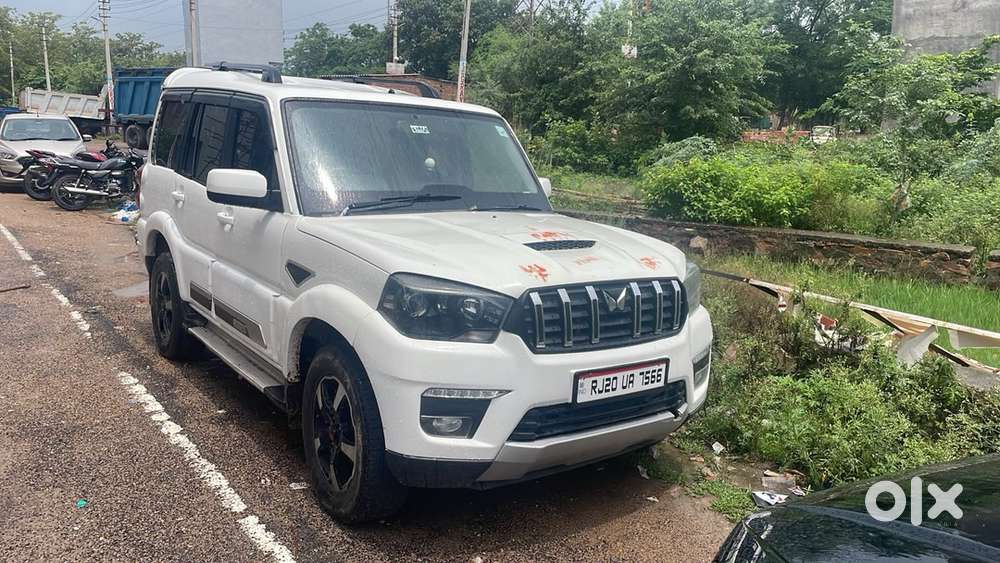 Mahindra Scorpio Classic 2015