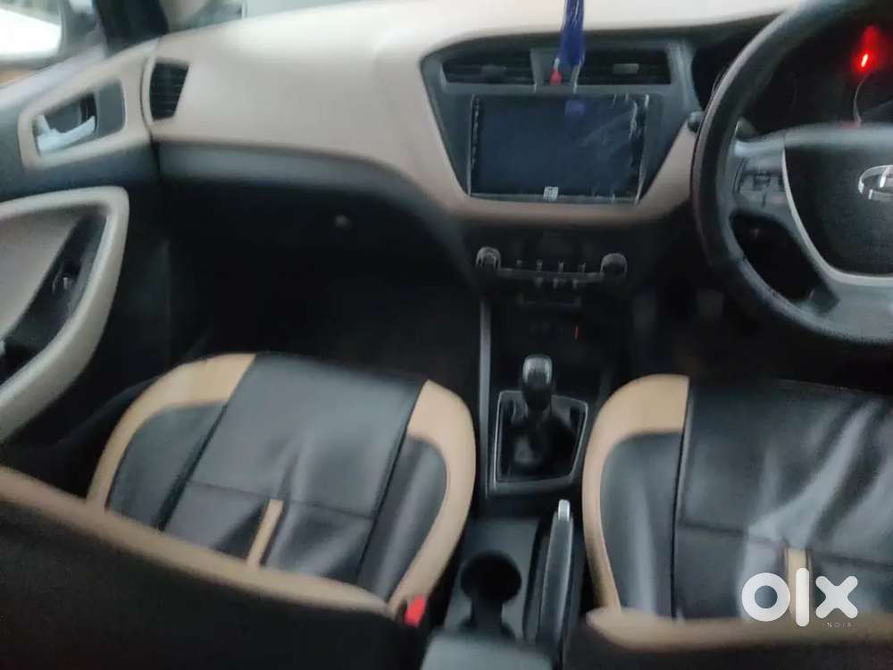Hyundai I20 Sportz 2015  Last Ka H Petrol