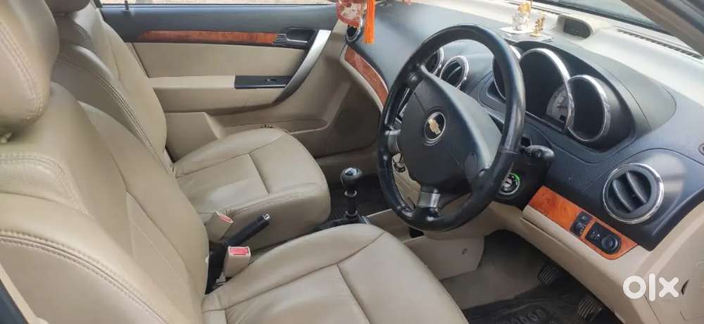 Chevrolet Aveo 2014 Petrol 80000 Km Driven