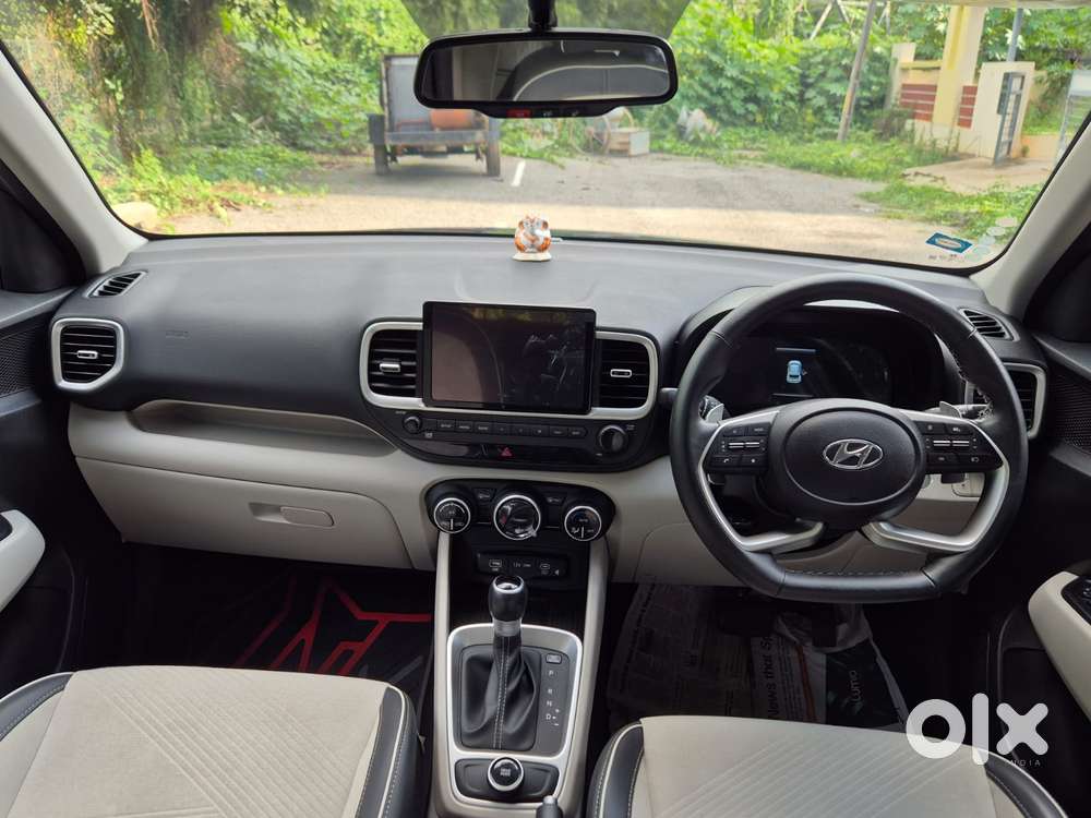 Hyundai Venue 1.0 Sx (o) Turbo Dct, 2023, Petrol