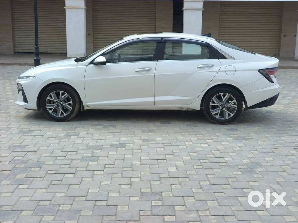 Hyundai Verna 1.5 Sx (o) Petrol Mt, 2023, Petrol