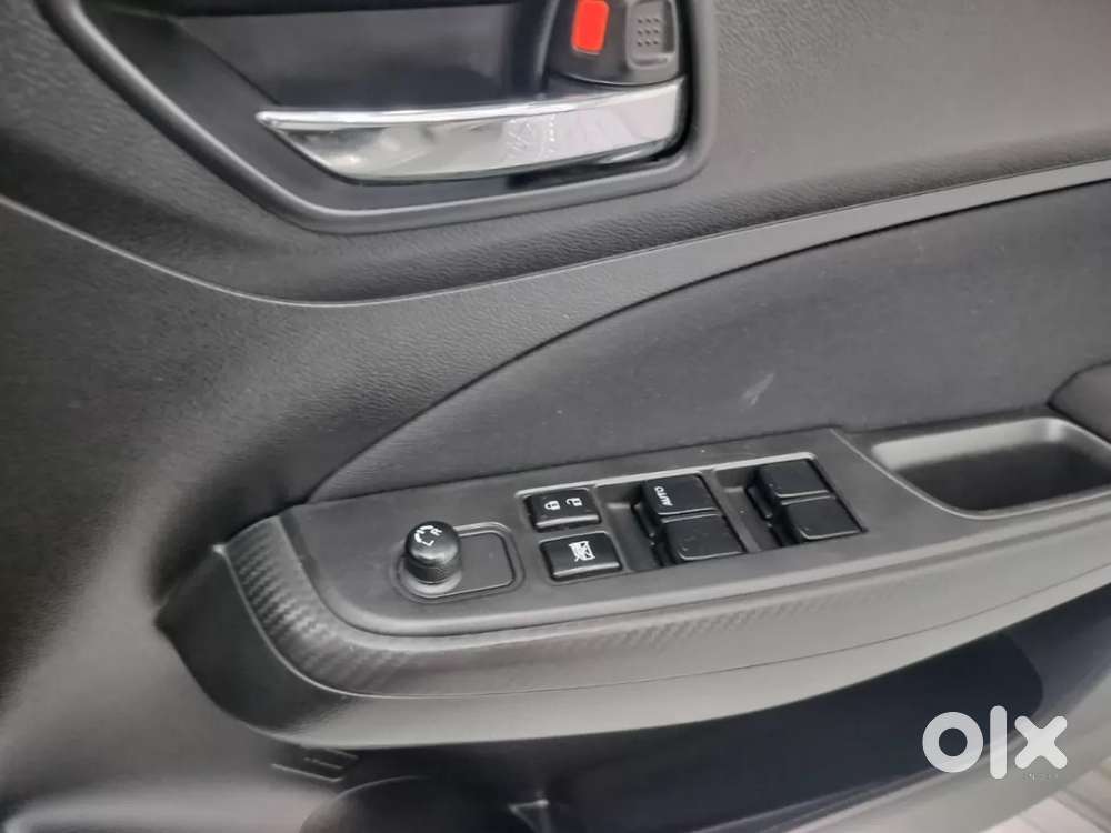 Maruti Suzuki Swift Vxi, 2023, Petrol