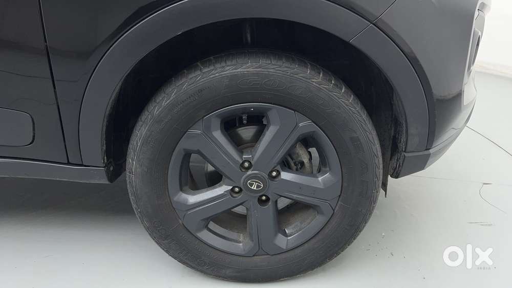 Tata Nexon 1.5 Revotorq Xza Plus (o) Dual Tone, 2022, Petrol