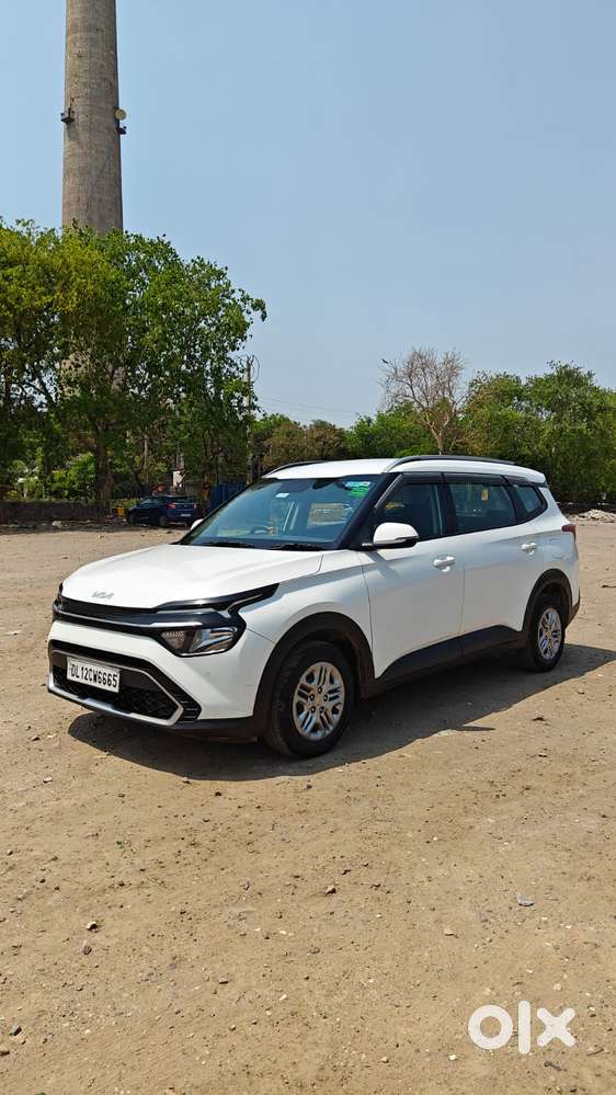 Kia Carens 1.5 Premium 7 Str, 2023, Petrol