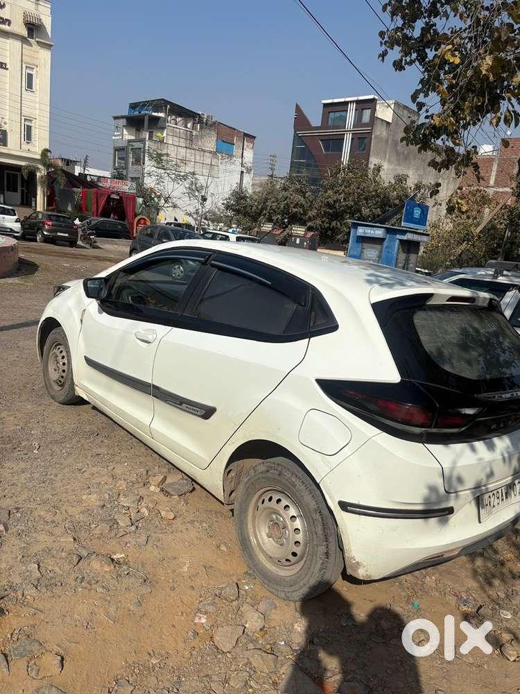 Tata Altroz 1.2 Xe 2020