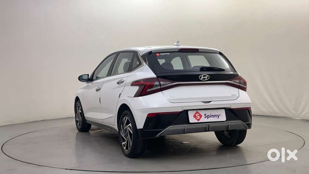 Hyundai New I20 1.2 Asta (o) Ivt, 2023, Petrol