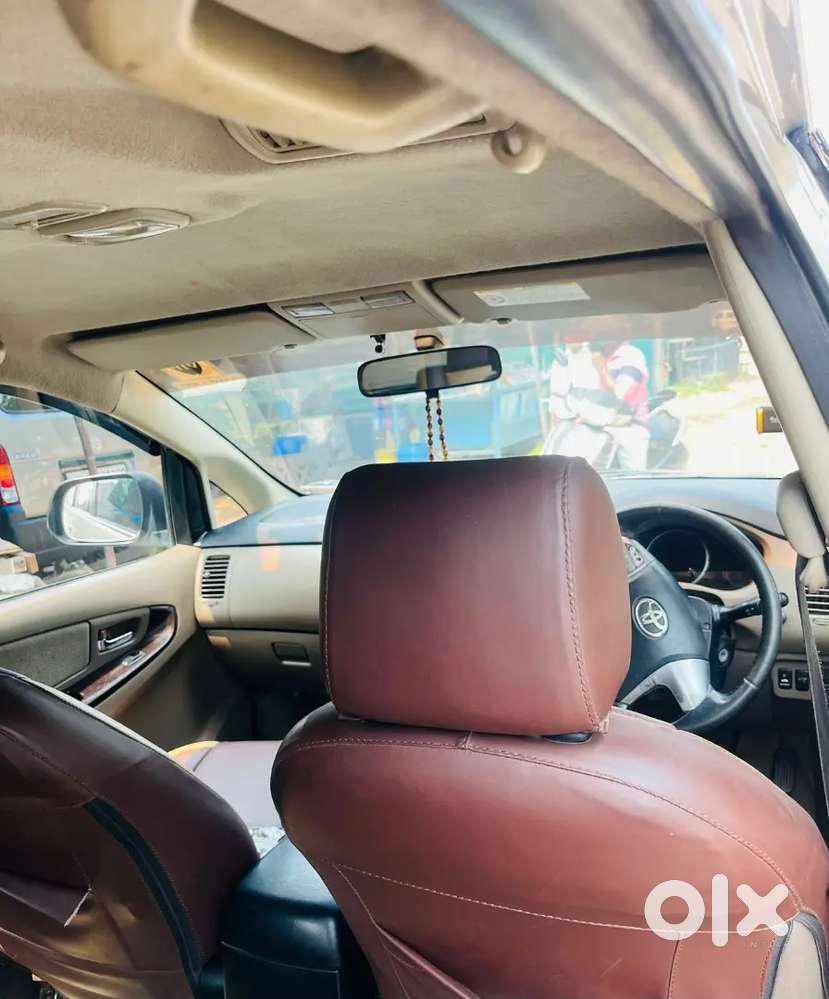 Toyota Innova 2015 Diesel Well Maintained