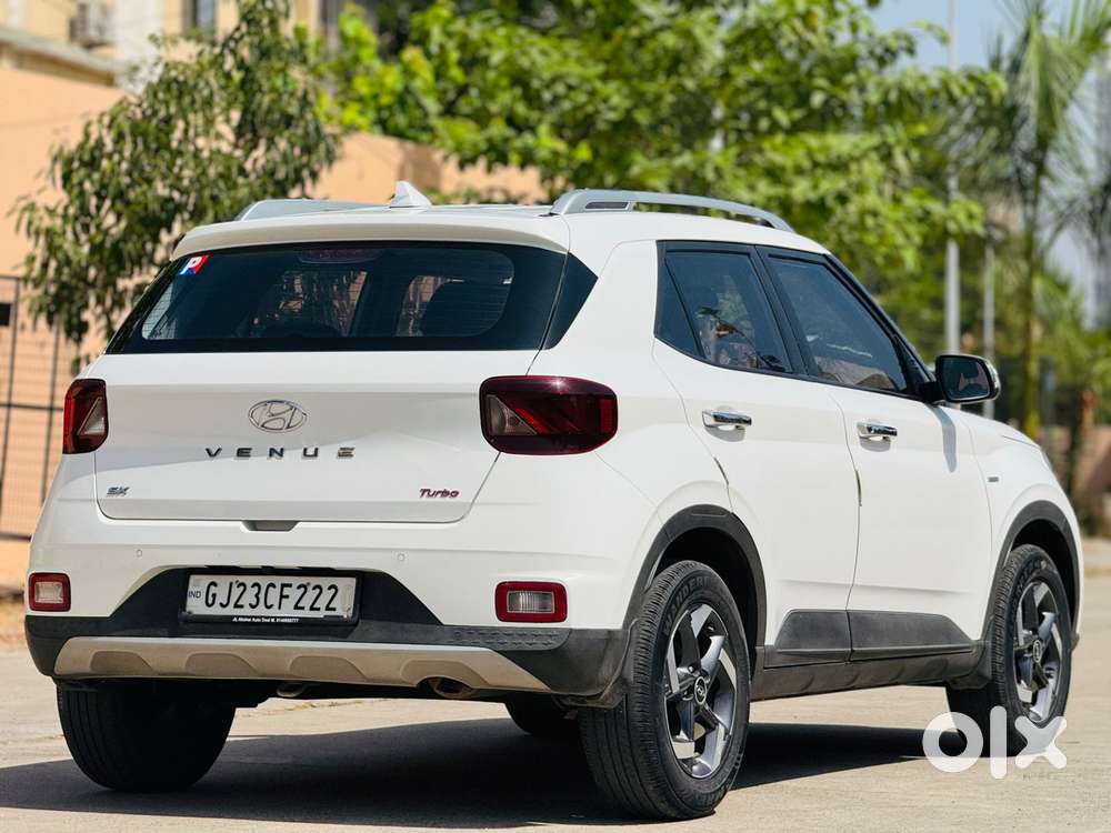 Hyundai Venue Sx Plus Turbo Dct, 2022, Petrol