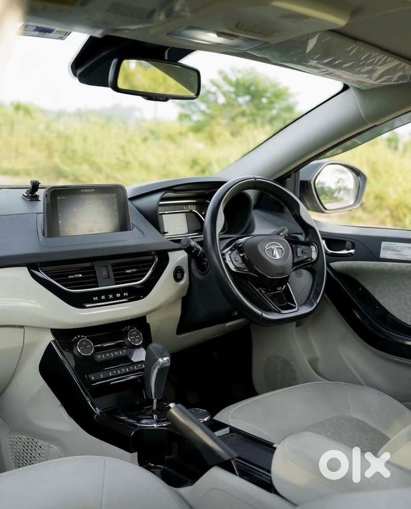 Tata Nexon Xza+ Petrol (automatic) With Sunroof &ndash; 2022 Model
