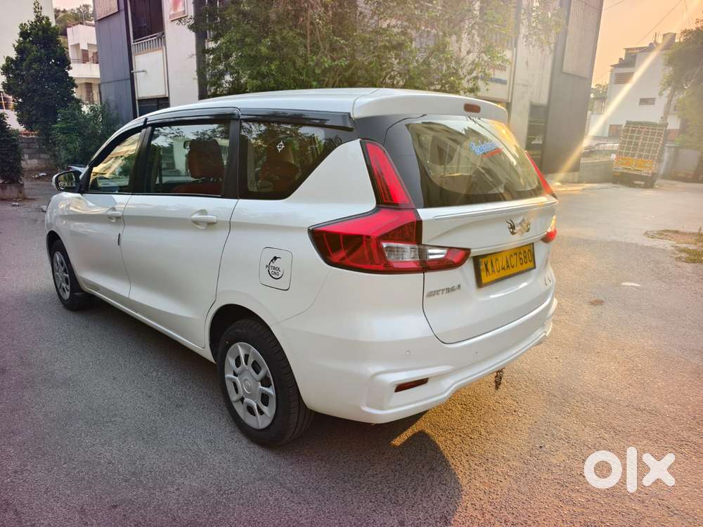 Maruti Suzuki Ertiga 2022-2023 Vxi Cng, 2022, Petrol