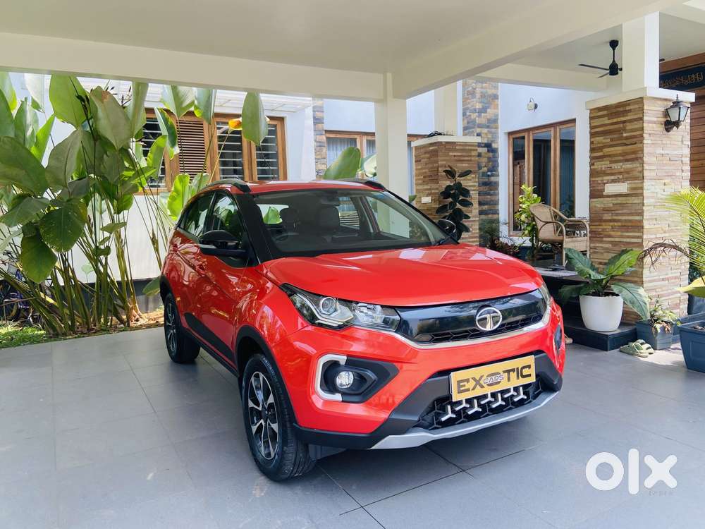 Tata Nexon 1.2 Revotron Xza Plus, 2020, Petrol
