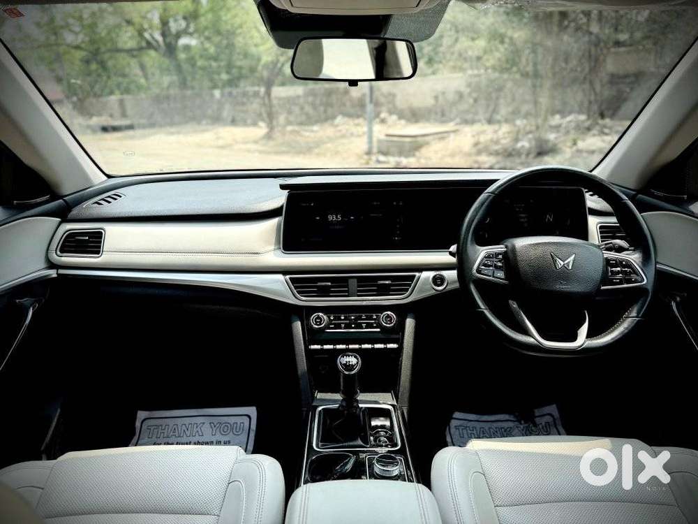 Mahindra Xuv700 2.2 Ax 7 Diesel Mt Luxury Pack Str, 2023, Diesel