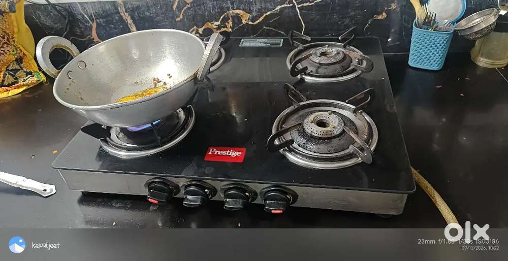 4 burner gas stove