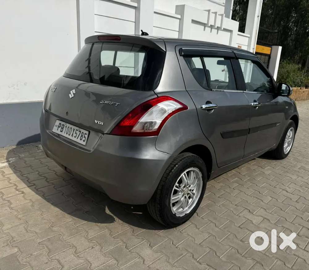 Maruti Suzuki Swift 2012 Diesel 95000 Km Driven