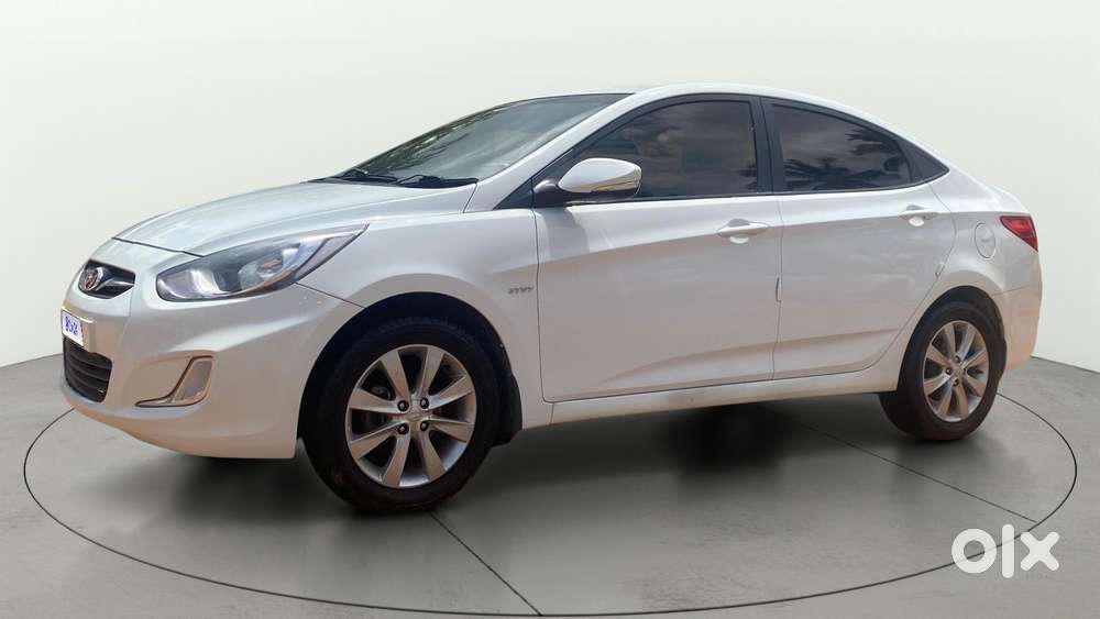 Hyundai Verna Fluidic 1.6 Vtvt Sx, 2013, Petrol