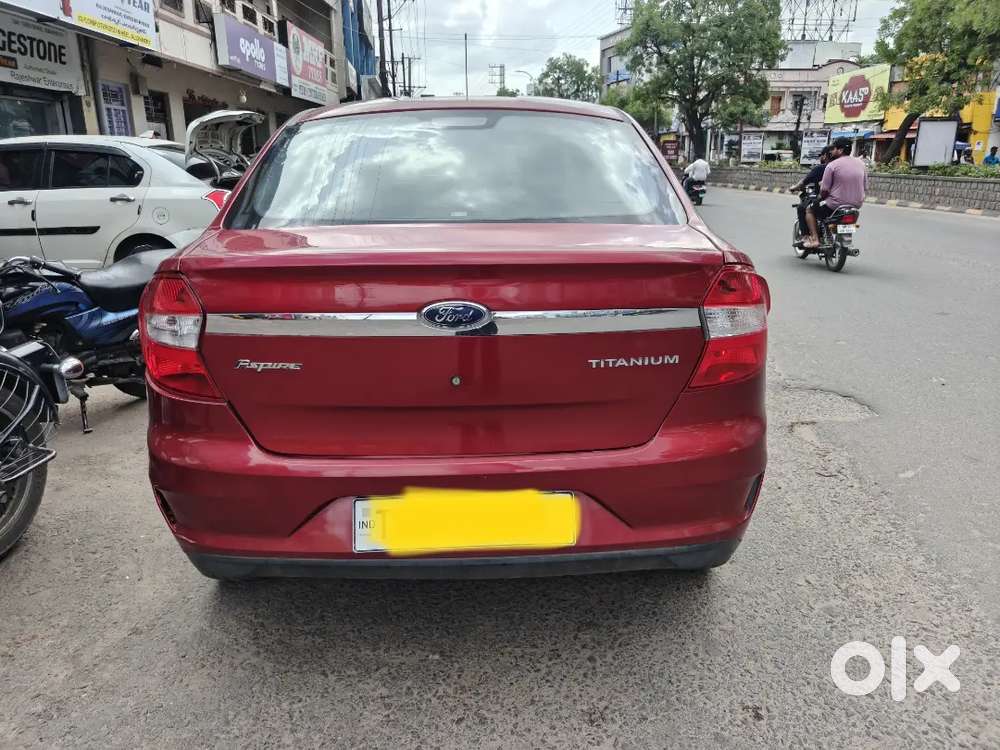 Ford Aspire Titatinium Blu 2019