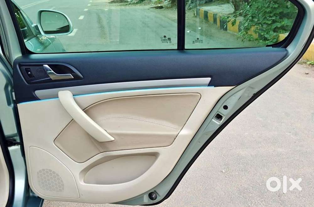 Skoda Laura Elegance 2.0 Tdi Cr At, 2012, Diesel