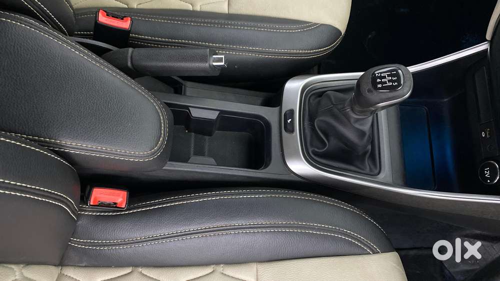 Tata Altroz Xz, 2022, Petrol