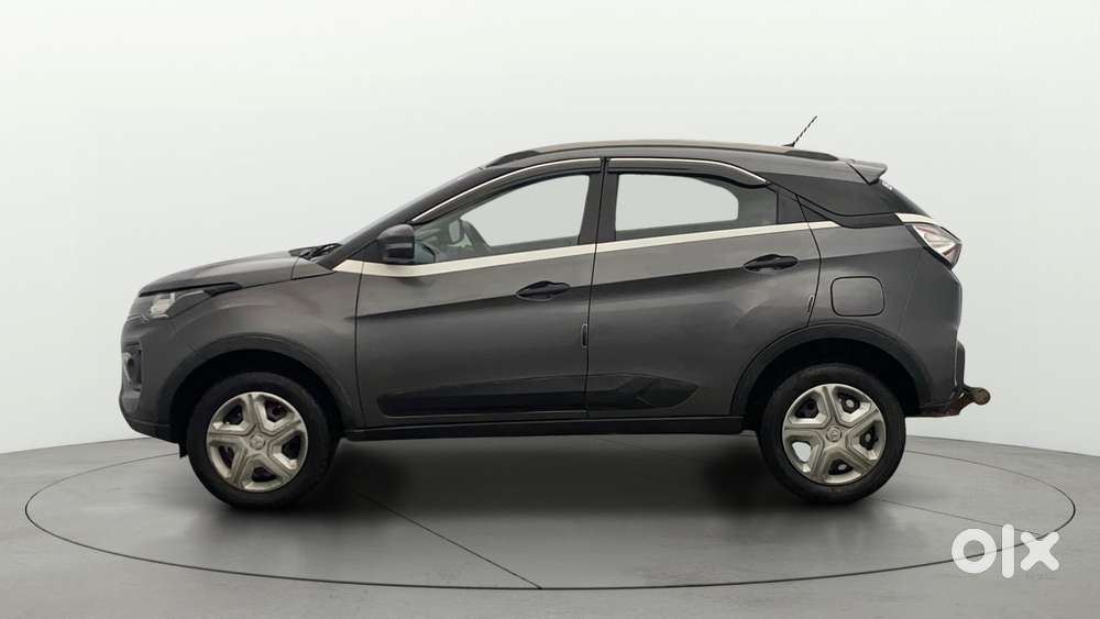 Tata Nexon 1.5 Revotorq Xma Amt (s), 2021, Petrol