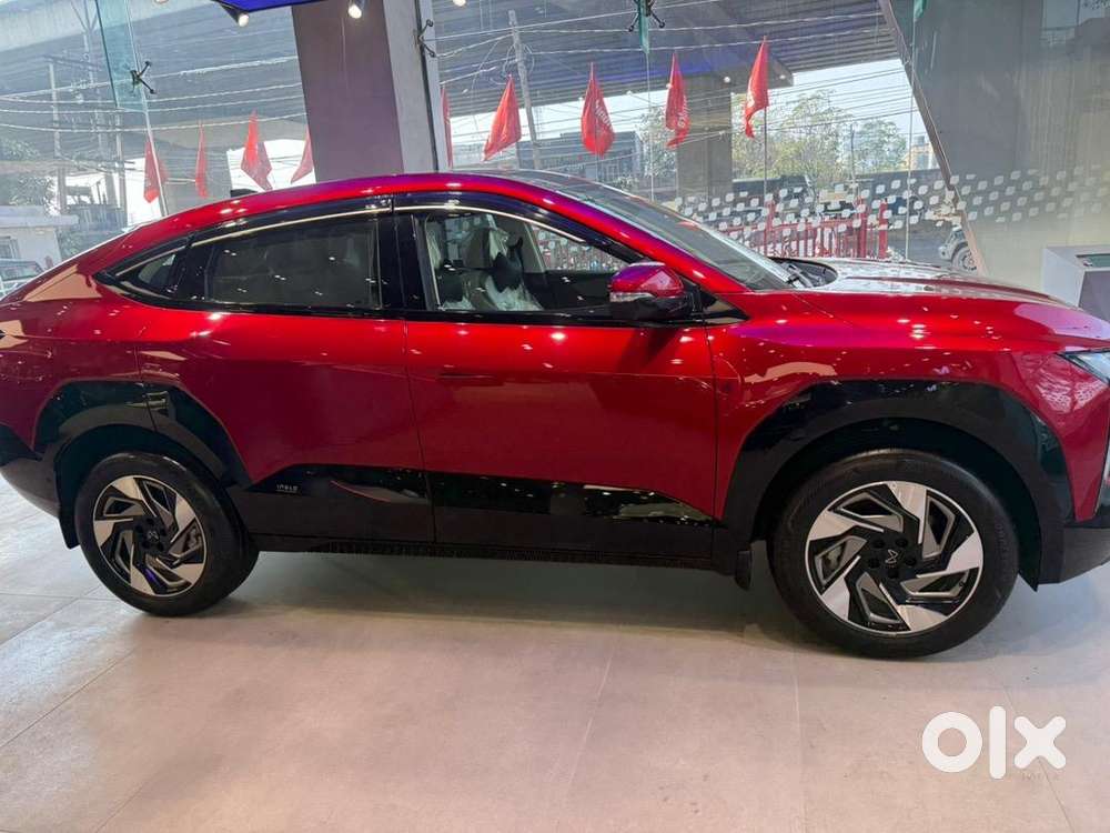 Mahindra Xev 9e 2026 Electric 1800 Km Driven