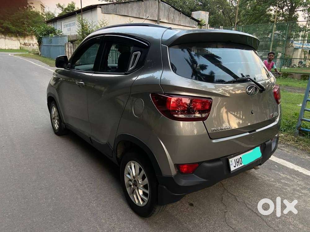 Mahindra Kuv 100 Mfalcon D75 K8 Dual Tone, 2016, Petrol