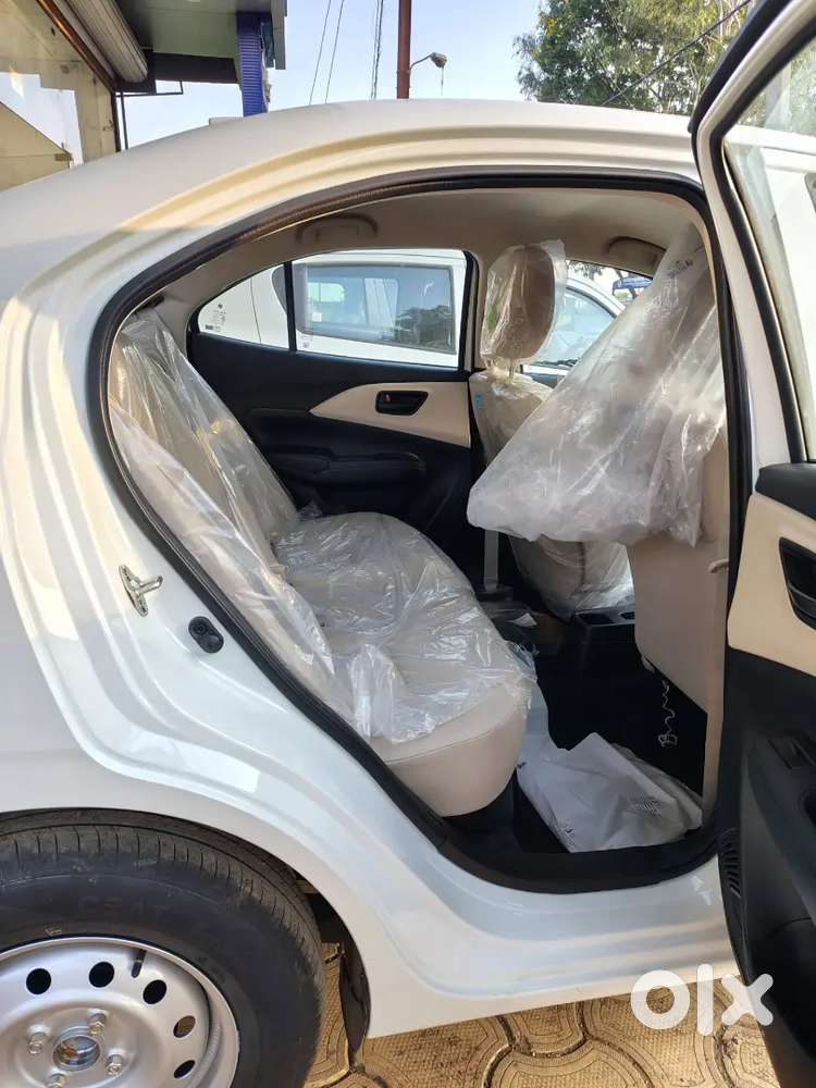 Maruti Suzuki Dzire 2026 Lxi