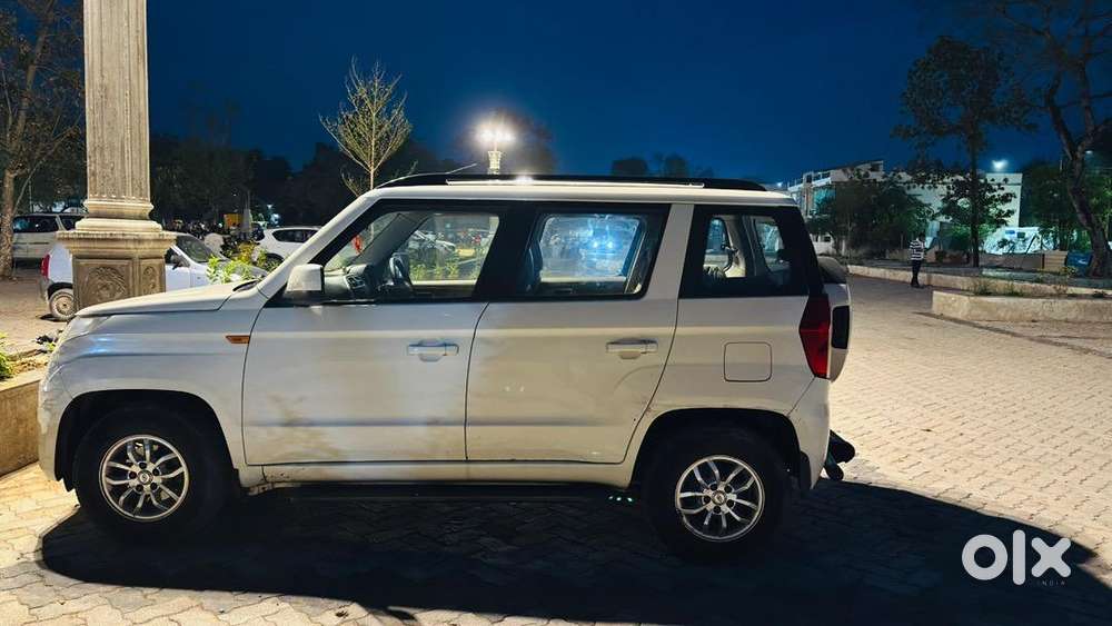 Mahindra Tuv 300 2017 Diesel Well Maintained