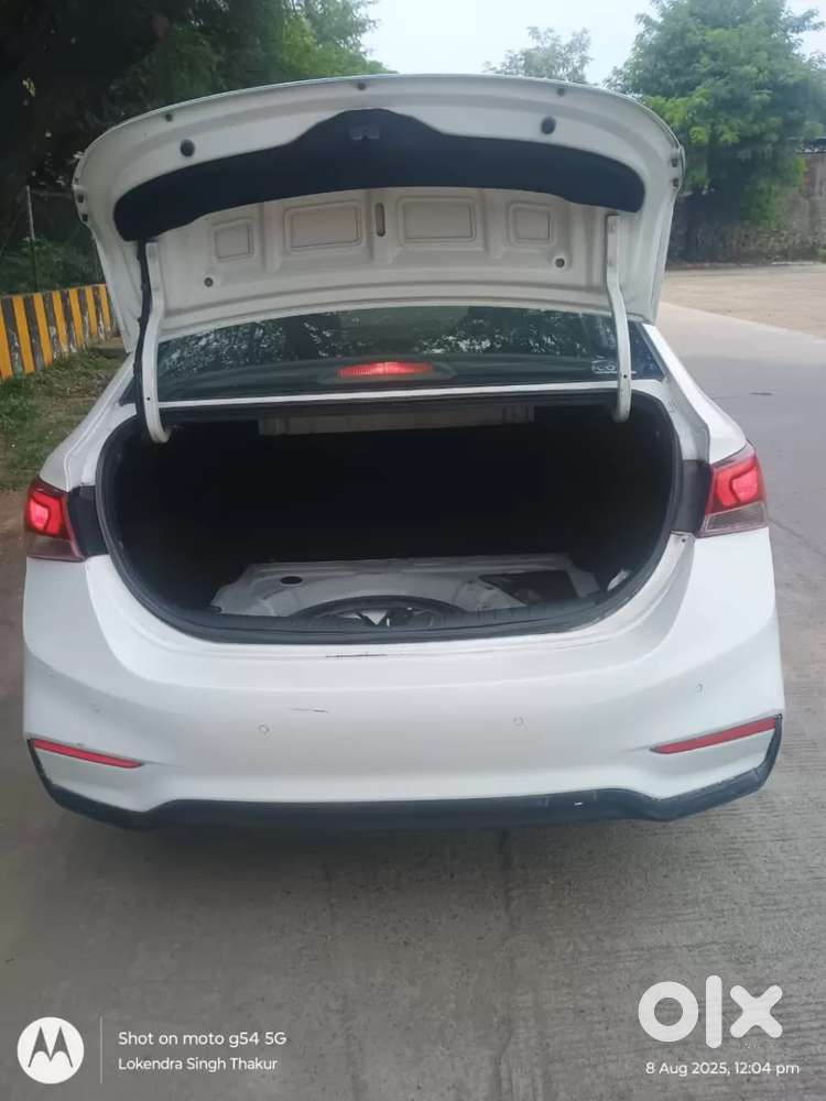 Hyundai Verna 1.6 Sx (o) Vtvt, 2018, Petrol