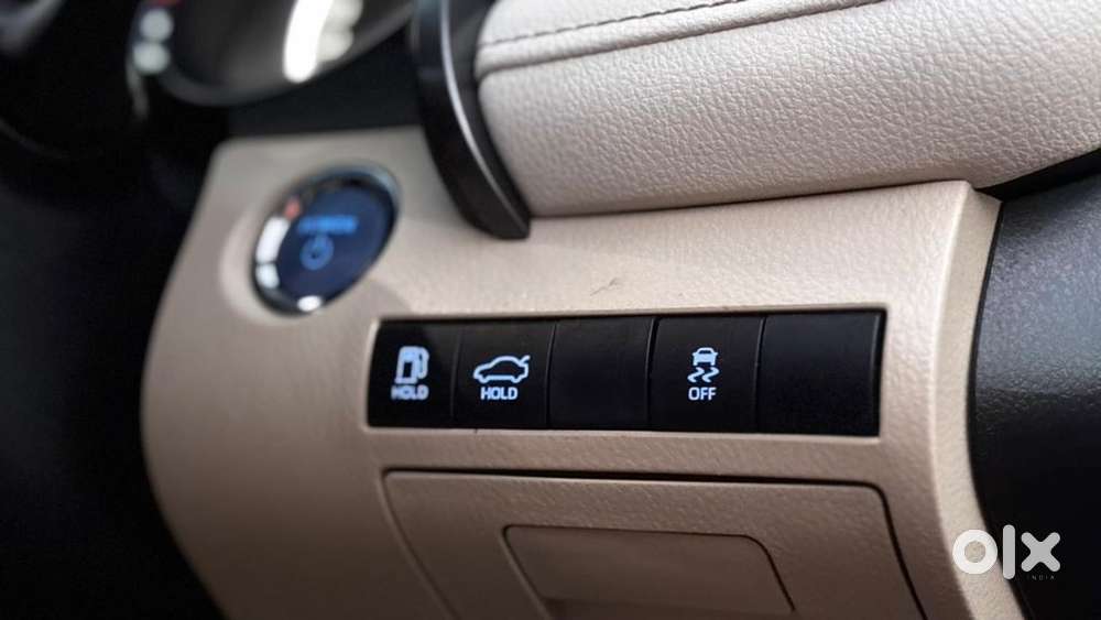 Toyota Camry 2.5l Automatic, 2024, Petrol