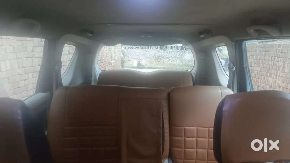 Maruti Suzuki Ertiga 1.5 Lxi 2017