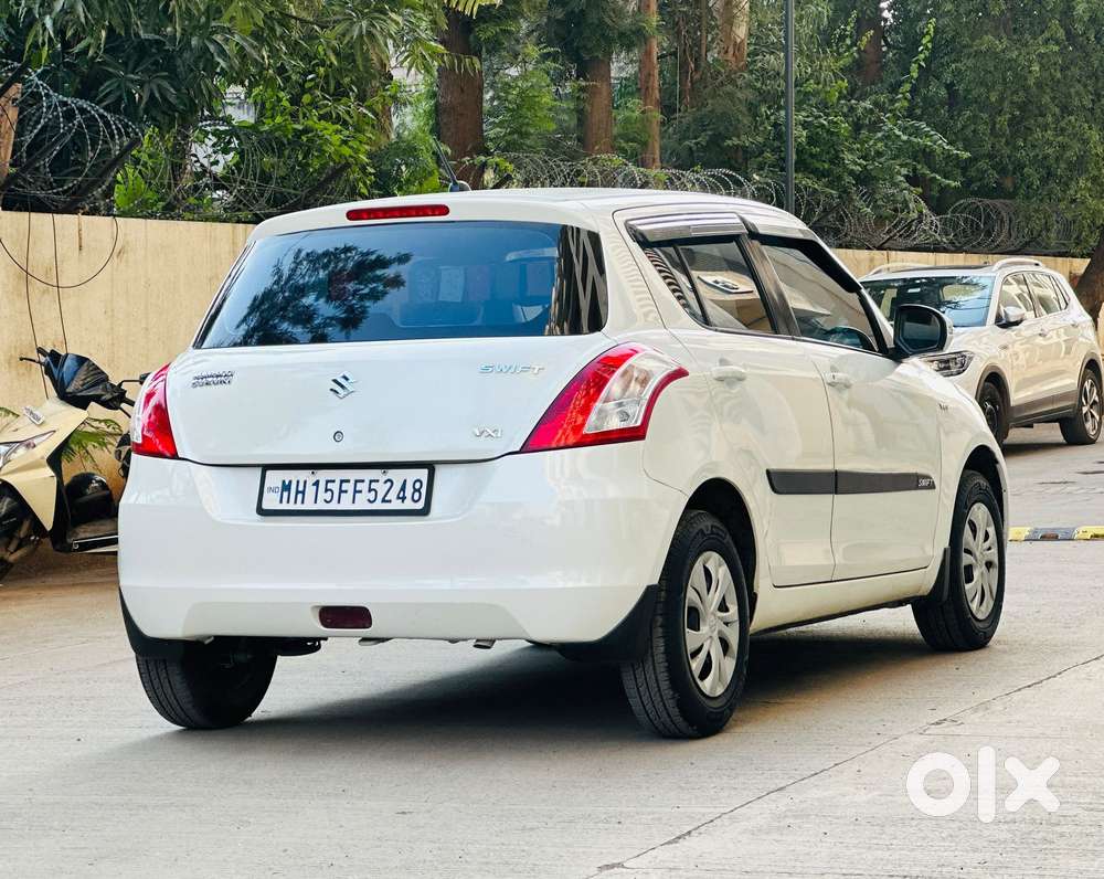 Maruti Suzuki Swift Vxi Abs Bsiv, 2016, Petrol